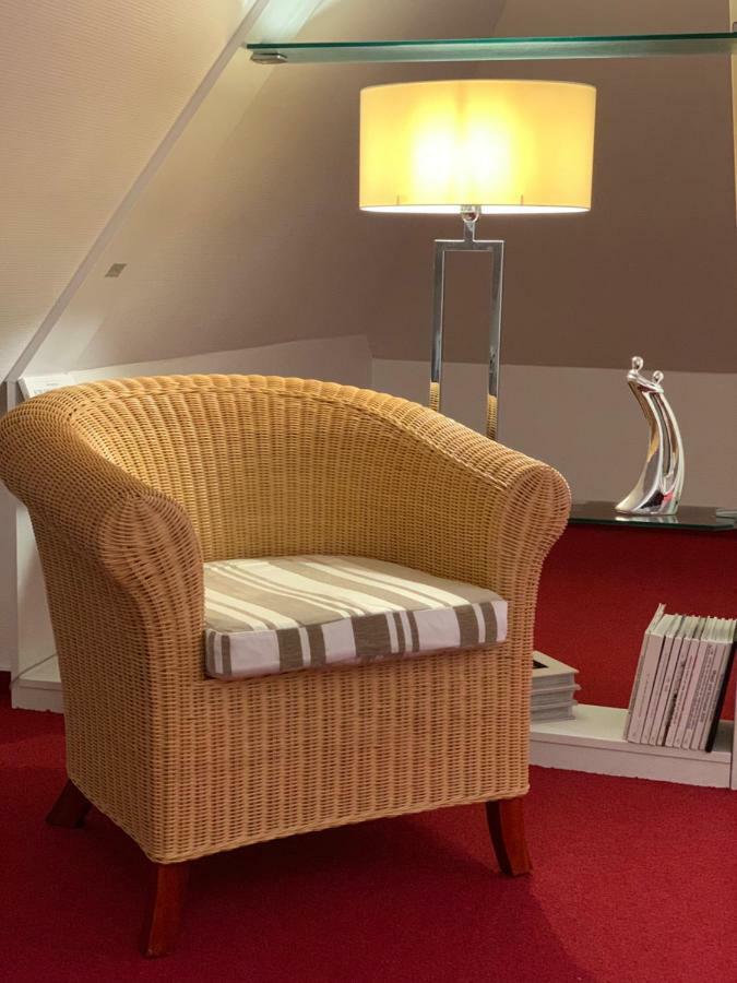 הילדסהיים Familiensuite In Villa מראה חיצוני תמונה
