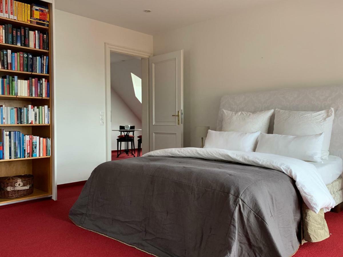 הילדסהיים Familiensuite In Villa מראה חיצוני תמונה