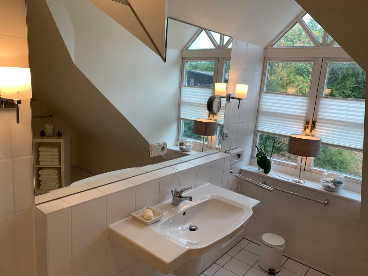 הילדסהיים Familiensuite In Villa מראה חיצוני תמונה