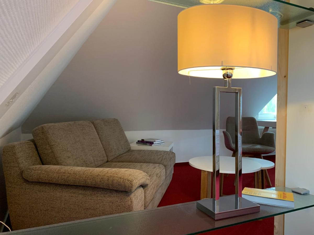 הילדסהיים Familiensuite In Villa מראה חיצוני תמונה