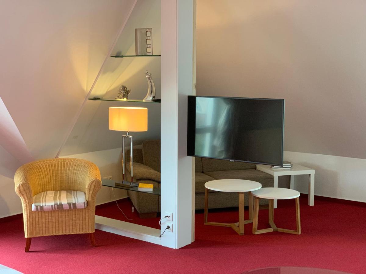 הילדסהיים Familiensuite In Villa מראה חיצוני תמונה